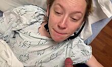 Erkek arkadaşımla ameliyattan önceki odada açık havada oral seks ve yüz sikimi yaptık