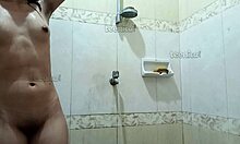 Amateur filipina girl gets off in the shower